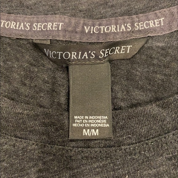 Victoria Secret shirt size M - Picture 3 of 3